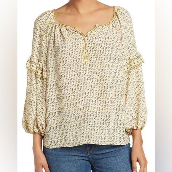 Max Studio Yellow floral Blouse with bubble sleeves - Picture 2 of 10